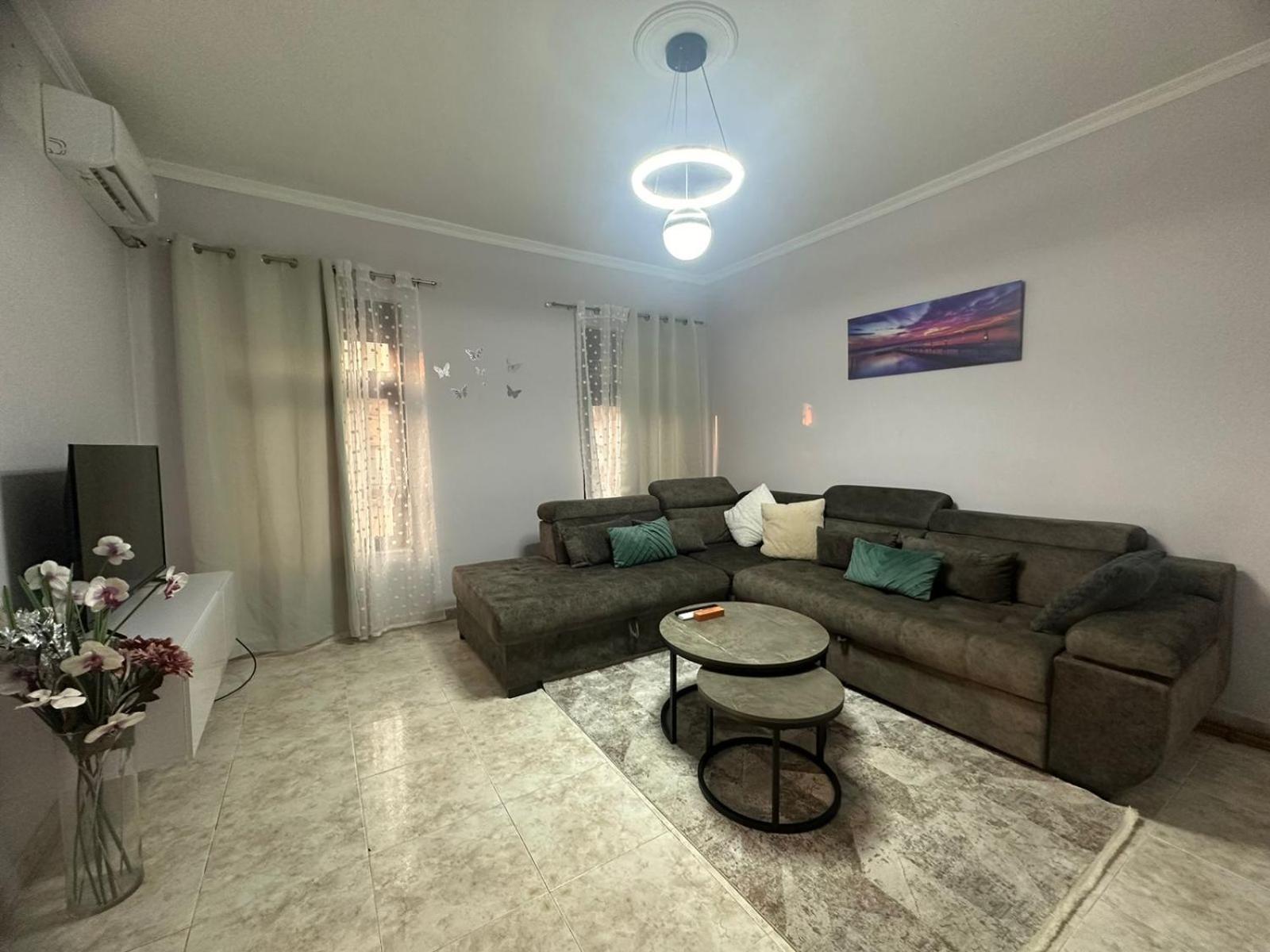 Nunu's Place At Location Blloku * Tirana